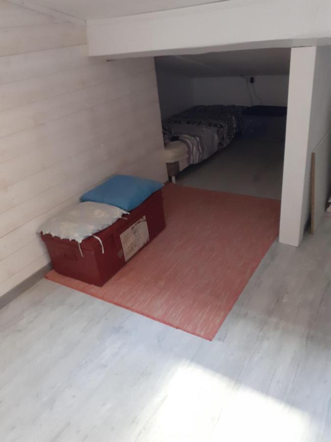 Villa club Sanary dans résidence fermée et arborée 10min a pied de la plage Esterno foto